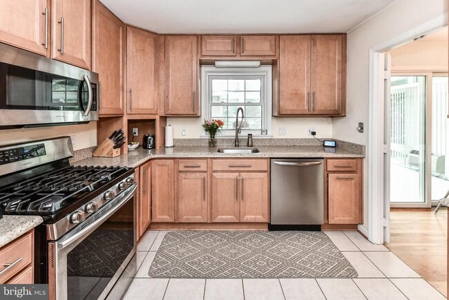 7807 Suffolk Ct in Alexandria, VA - Building Photo - Building Photo