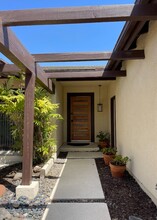 822 Camino de los Mares in San Clemente, CA - Foto de edificio - Building Photo