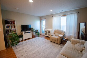 1803 Daniel Ln NE in Stewartville, MN - Building Photo - Building Photo