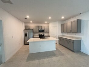 76 Citrine Lp in Kissimmee, FL - Building Photo - Building Photo