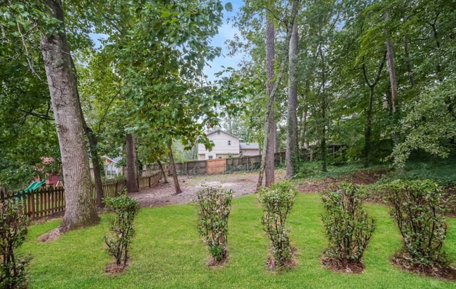 property at 4220 E Meadow Dr