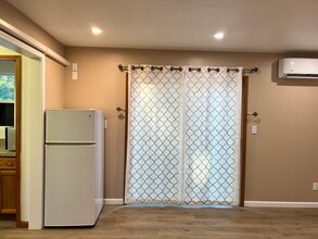 1871 Peach Pl, Unit 2 in Concord, CA - Foto de edificio - Building Photo