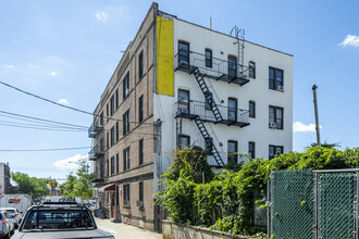 6402 Fort Hamilton Parkway in Brooklyn, NY - Foto de edificio - Building Photo