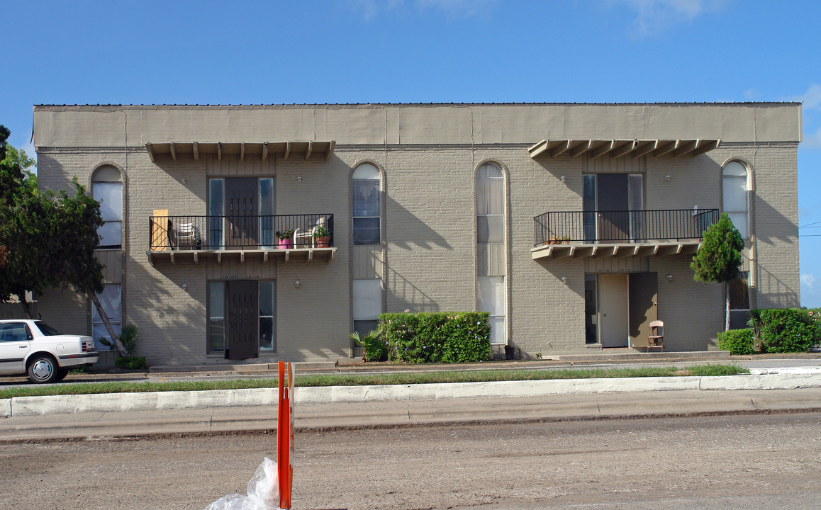 King Square Apartments in Corpus Christi, TX - Foto de edificio