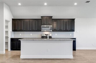 5909 Lovills Crk St in Fort Worth, TX - Building Photo - Building Photo