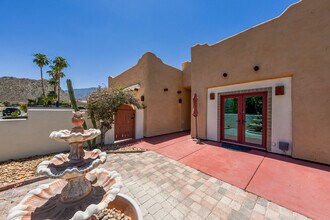 54355 Eisenhower Dr in La Quinta, CA - Building Photo - Building Photo
