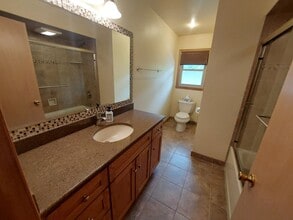 3226 Wheelock Dr in Racine, WI - Building Photo - Building Photo
