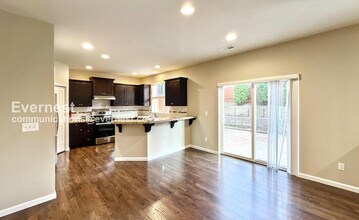 17340 SE Elias Ct in Damascus, OR - Building Photo - Building Photo