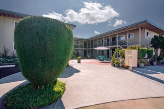 Marlboro Manor Apartments in San Jose, CA - Building Photo - Building Photo