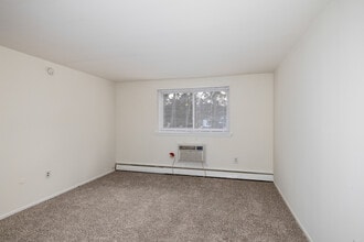 Kenneth House Apartments in Upper Darby, PA - Foto de edificio - Interior Photo