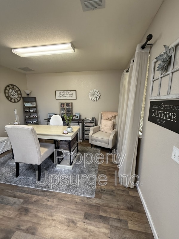 property at 3400 Bechelli Ln