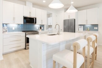 8651 Sand dollar Dr in Panama City Beach, FL - Building Photo - Building Photo