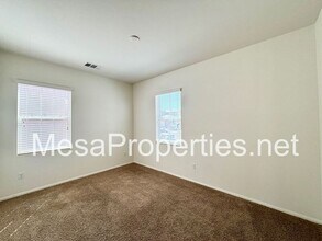 14311 Bear Valley Rd in Victorville, CA - Building Photo - Building Photo