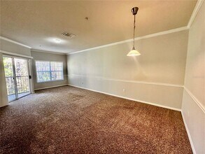 3757 Conroy Rd in Orlando, FL - Foto de edificio - Building Photo