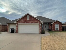 2613 Jefferson Dr in Moore, OK - Building Photo