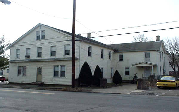 112 Whitehead Ave in South River, NJ - Building Photo