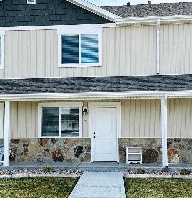 property at 483 N 2650 W