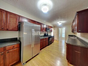 5110 Salem Dr in Stone Mountain, GA - Building Photo - Building Photo