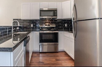 5007 Mallow St in Houston, TX - Building Photo - Building Photo