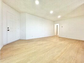 6561 Fulton Ave in Van Nuys, CA - Building Photo