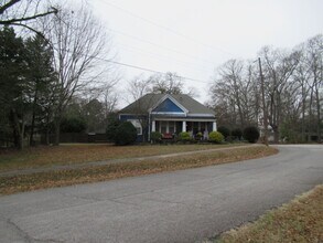 416 W Montgomery St in Villa Rica, GA - Building Photo - Building Photo