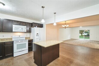 1747 Blase Nemeth Rd in Painesville, OH - Building Photo - Building Photo