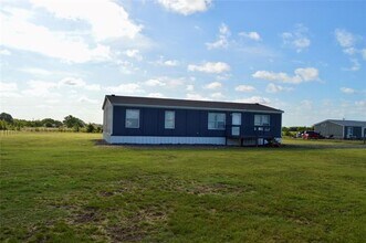 7755 Houston in Sanger, TX - Building Photo - Building Photo