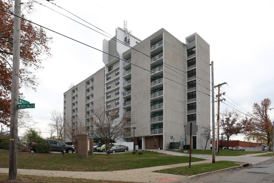 Martin P. Lauer Apartments in Akron, OH - Building Photo