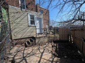 1836 E Airdrie St in Philadelphia, PA - Building Photo - Building Photo
