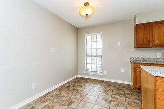 3713 Longstraw Dr in Fort Worth, TX - Building Photo - Building Photo