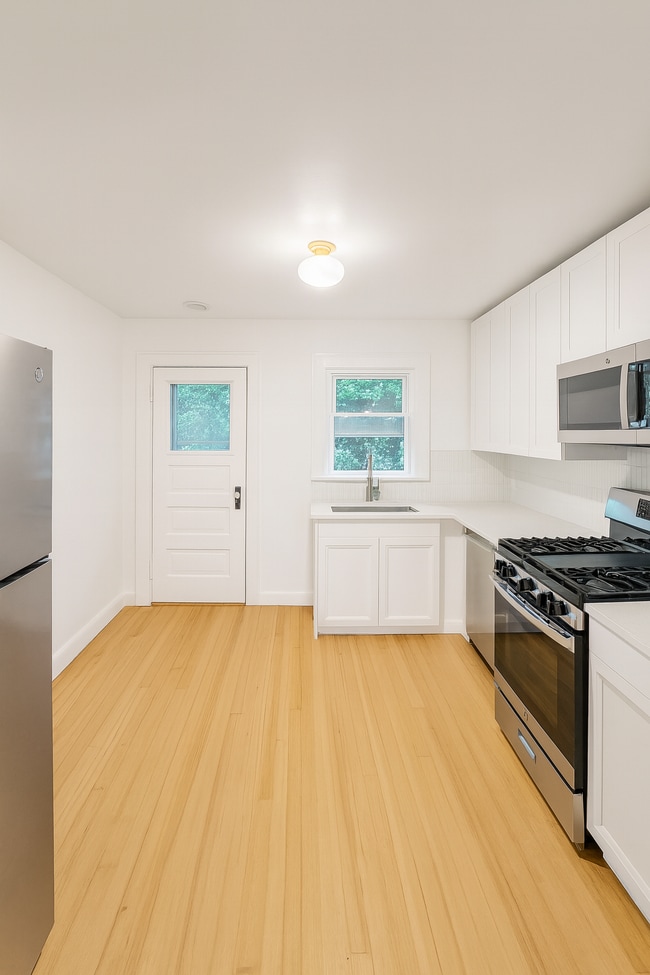535 S Clay St, Unit Apt # 2