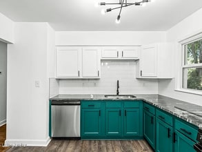 1119 Ireland Dr in Louisville, KY - Building Photo - Building Photo