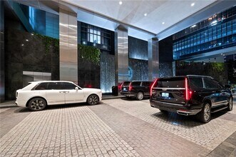 1435 Brickell Ave, Unit 3412 in Miami, FL - Foto de edificio - Building Photo