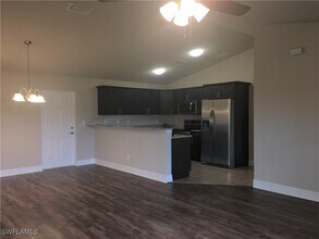 535 SE 8th Terrace in Cape Coral, FL - Building Photo - Building Photo