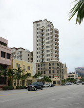 Ponce Tower in Miami, FL - Building Photo - Building Photo