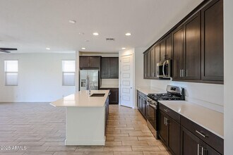 32522 N 20th Gln in Phoenix, AZ - Building Photo - Building Photo