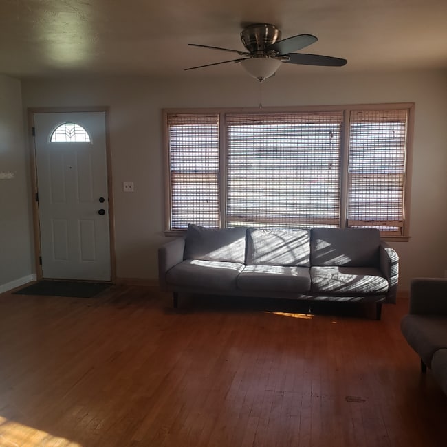 4335 S 50th St in Lincoln, NE - Building Photo - Building Photo