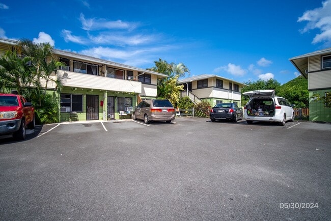 property at 725 Kihapai Pl