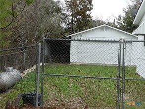 536 Royal Oak Dr in Canyon Lake, TX - Building Photo - Building Photo