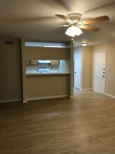 8608 Key Biscayne Dr in Tampa, FL - Building Photo - Building Photo