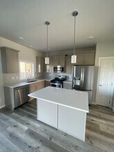 4583 NE Sagecrest St in Albany, OR - Building Photo - Building Photo