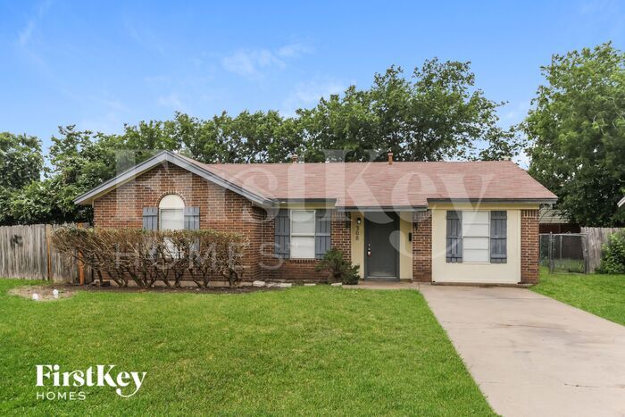 308 Coury Rd in Everman, TX - Building Photo
