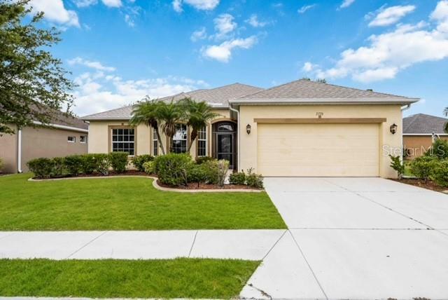 property at 2776 Suncoast Lakes Blvd