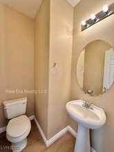 6196 Glimmering Light Ave in Las Vegas, NV - Building Photo - Building Photo