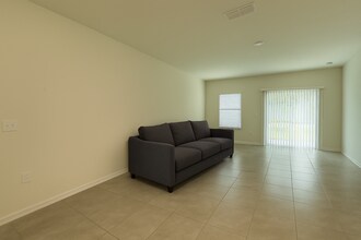 402 Aralia Ln in Jacksonville, FL - Building Photo - Building Photo
