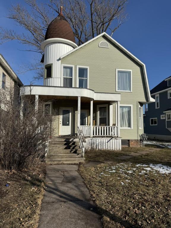 1106 Hammond Ave in Superior, WI - Building Photo - Building Photo