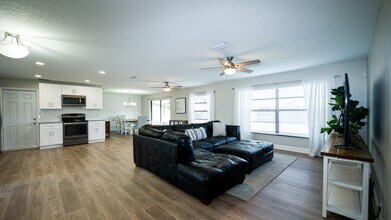 37 Carriage Hill Cir in Casselberry, FL - Foto de edificio - Building Photo