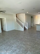 7230 W Southgate Ave in Phoenix, AZ - Building Photo - Building Photo