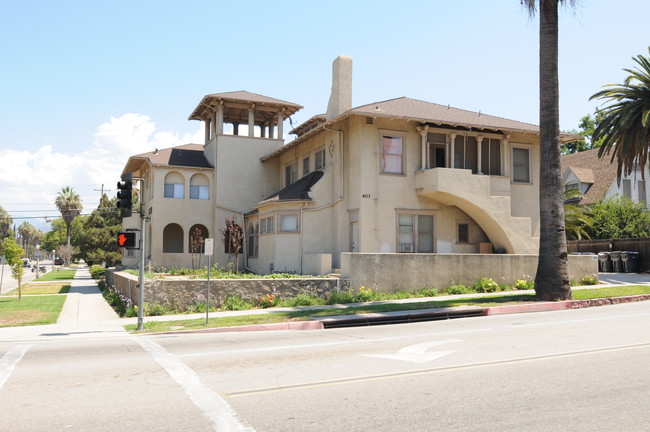 403 Cajon St in Redlands, CA - Building Photo - Building Photo