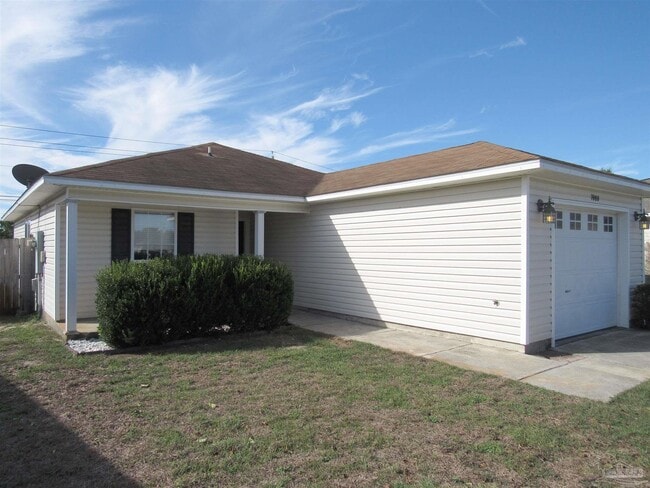 7680 Chablis Cir in Gulf Breeze, FL - Building Photo - Building Photo